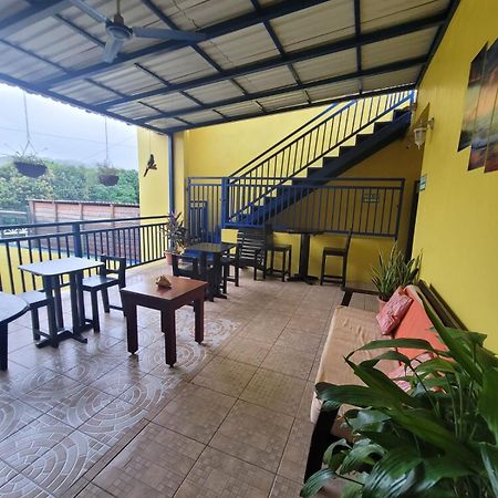 B Aparts Hotel Coxen Hole Dış mekan fotoğraf