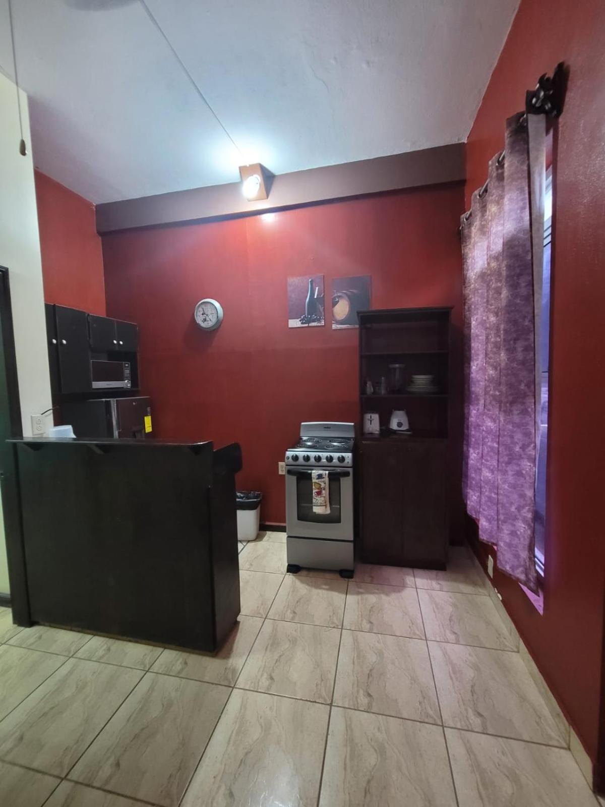 B Aparts Hotel Coxen Hole Dış mekan fotoğraf