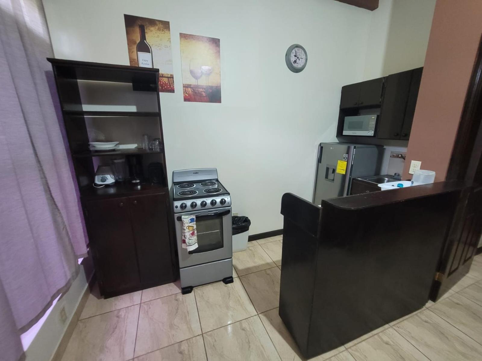 B Aparts Hotel Coxen Hole Dış mekan fotoğraf